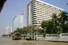 Hotel Oriental(new building), nicht so hoch wie Meritus,nur die Front-Suite reserviere