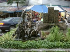 Wasserkraft mal anders genutzt
<br />Suan Lum-Night Bazaar
