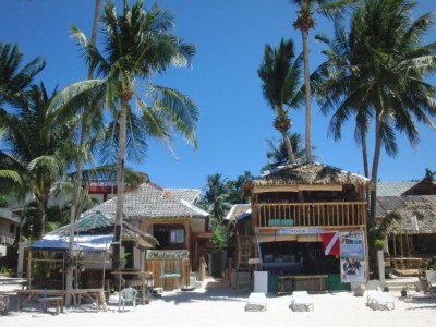 1boatstation3.jpg