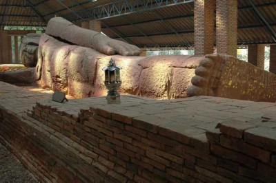 Ältester liegender Buddha