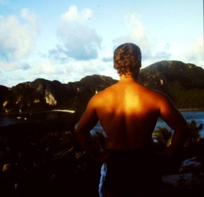 Blick vom Viewpoint auf Phi Phi.jpg