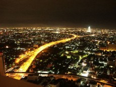 [URL=http://www.imageshack.us][IMG]http://img116.echo.cx/img116/3738/statetower6hq.jpg[/IMG][/URL]