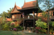 Thai-Haus 1.jpg